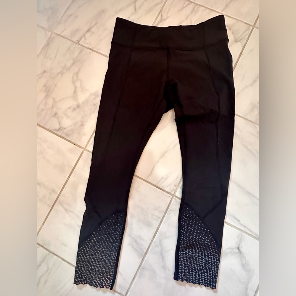 Lululemon size 6 leggings
